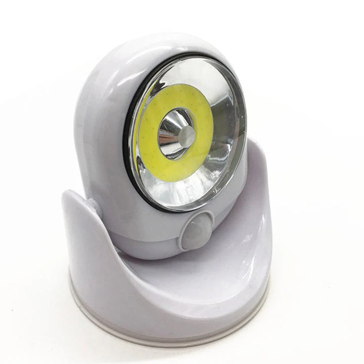 Weatherproof LED outdoor light with motion sensor - Image 4