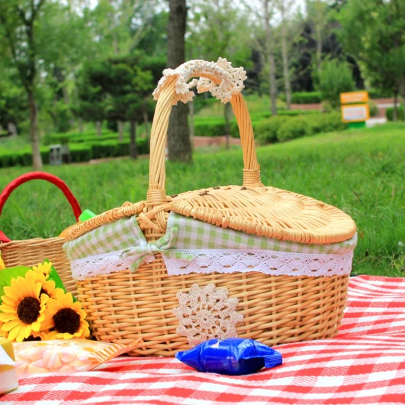 Wicker Picnic Baskets - Image 5
