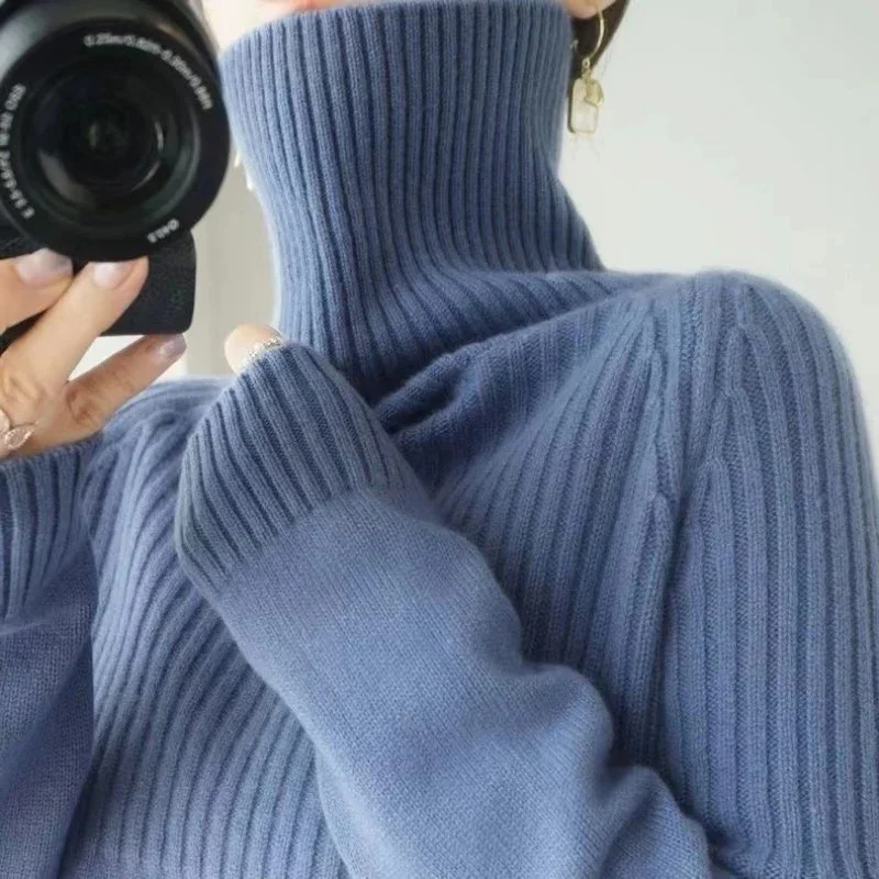 Women's Cashmere Sweater Turtleneck - Image 5
