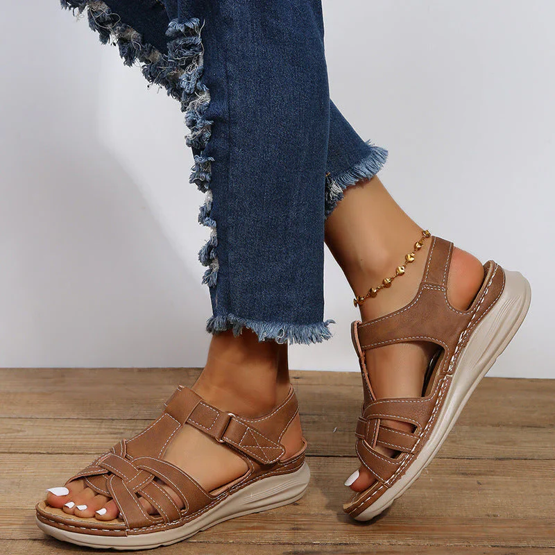 Women's orthopaedic sandals with Velcro - Image 3