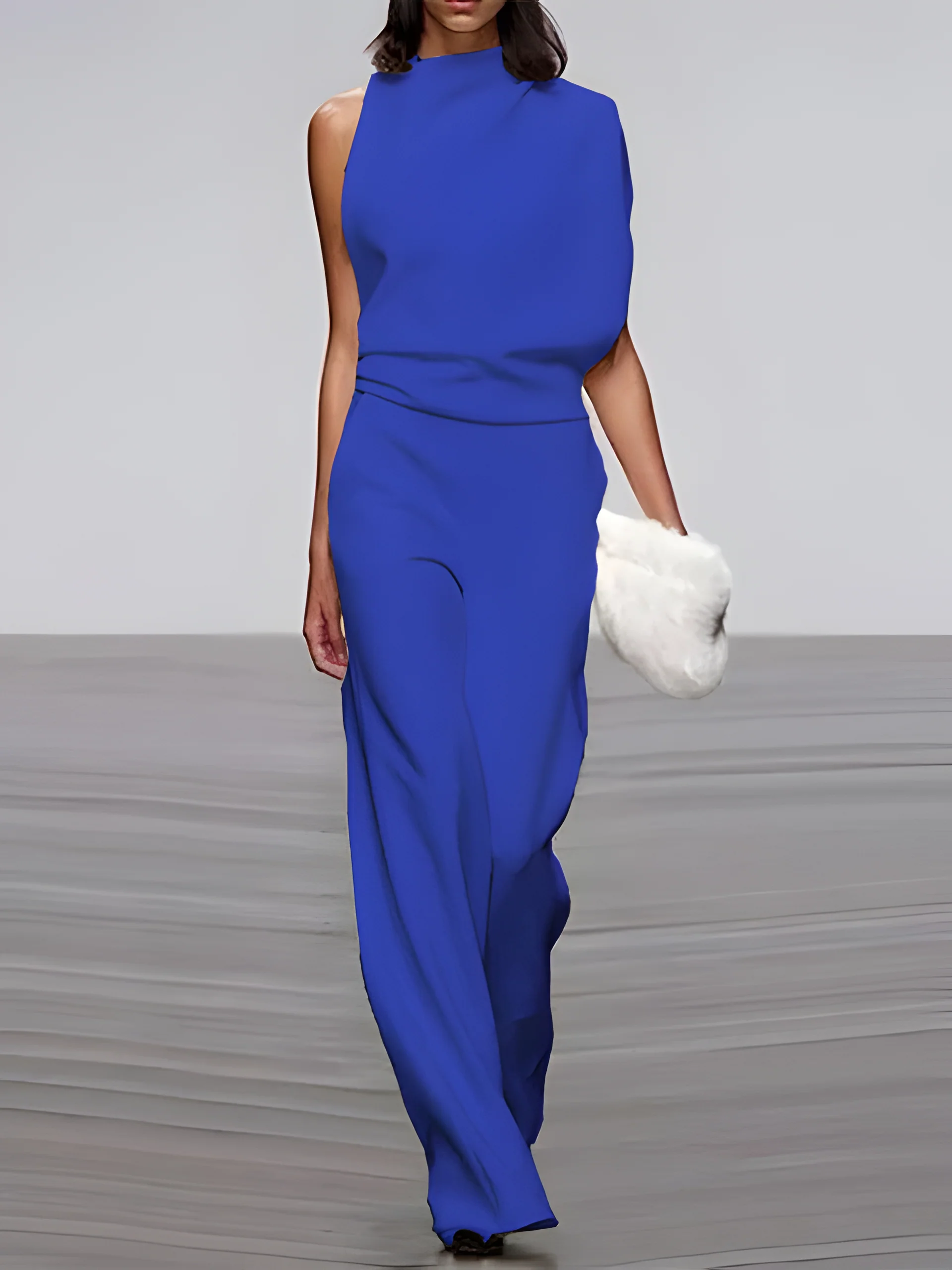 Women's round-neck, sleeveless jumpsuit with flared legs - Image 5